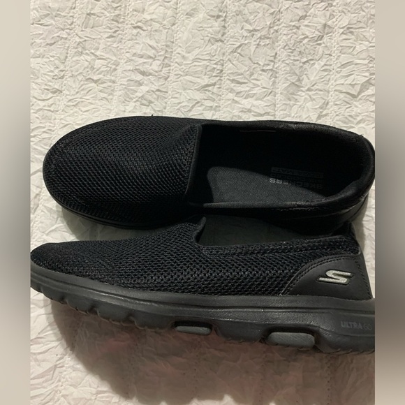 SKECHERS GO WALK 5- Women's size 6.5 Goga Mat -Slip-on Athletic Shoes. - Picture 2 of 6